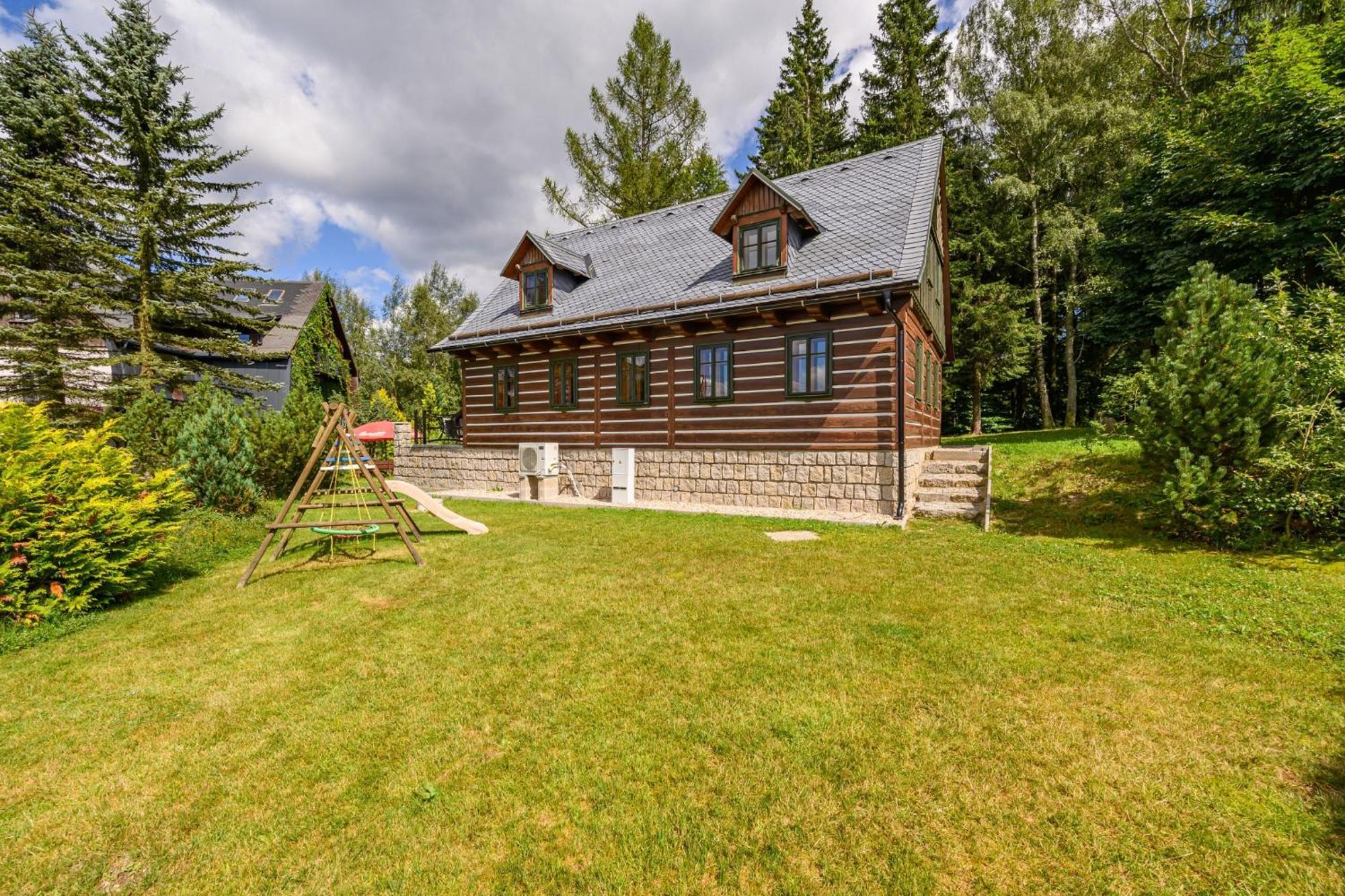 Roubenka Na Vyhlidce Villa Korenov
