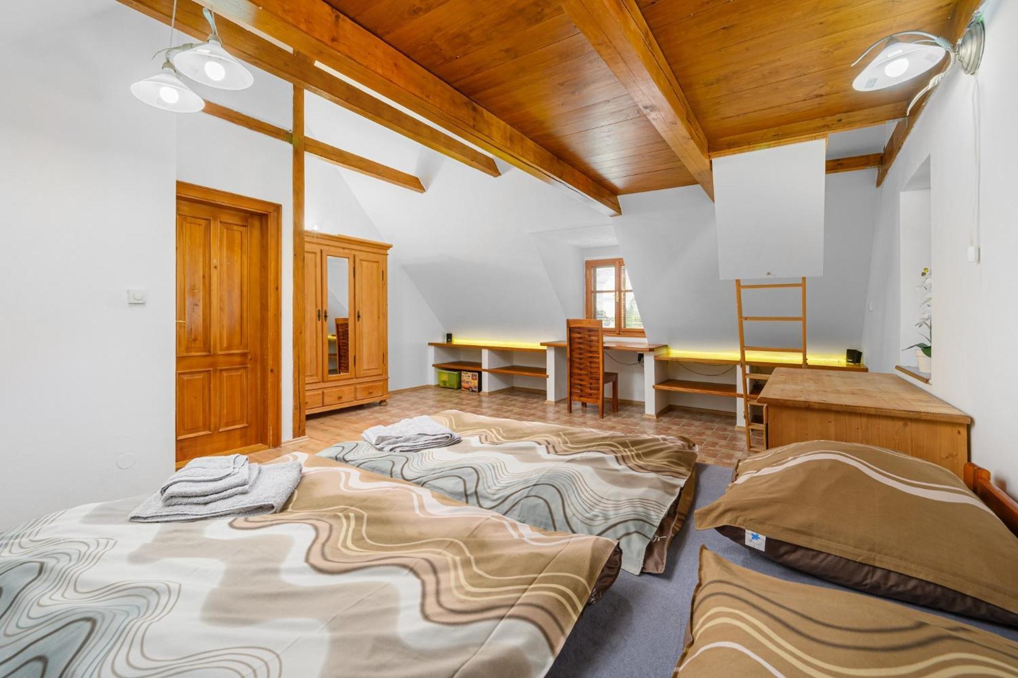 Roubenka Na Vyhlidce Villa Korenov